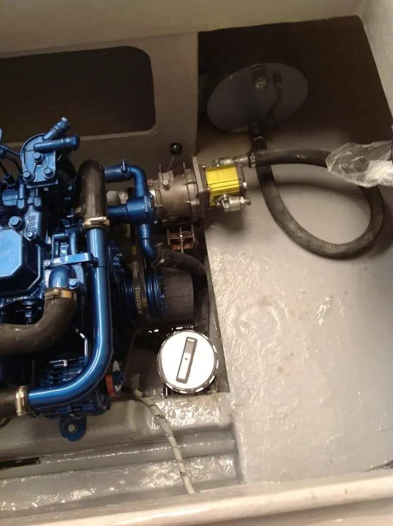 MINI-74 engine installation in fishing boat model Safa 720 — изображение 7
