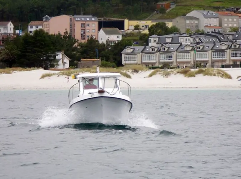 MINI-44 engine mounted in Fibramar Classic 595 pleasure boat — изображение 4