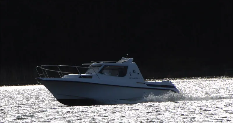 MINI-62 marine engine mounted in Seiskari 242 CC Evo boat — изображение 4