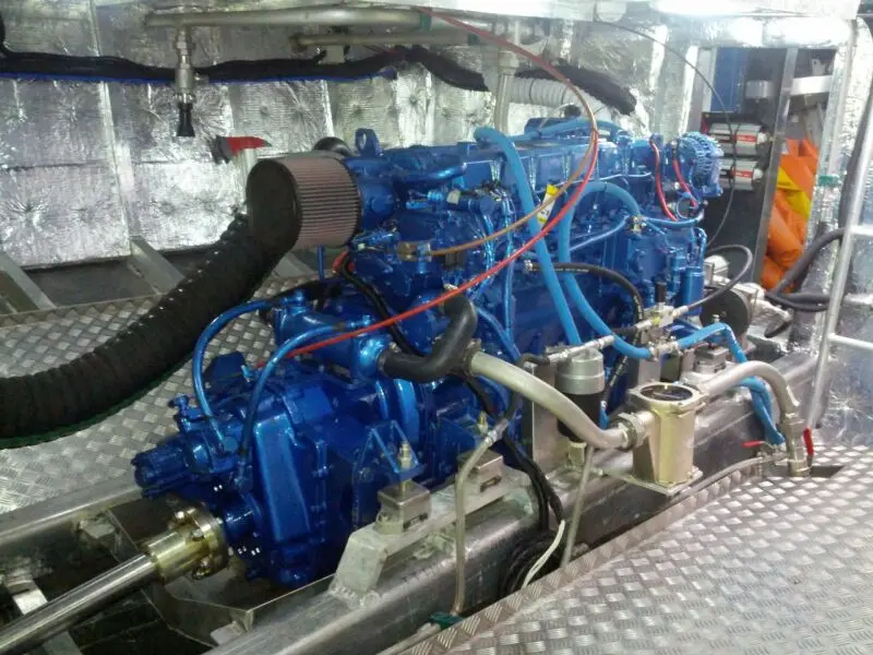 SDZ-205 installed in new built boat model Groucho — изображение 5