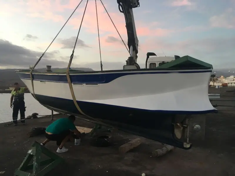 Solé SM-94 installed in a fishing boat — изображение 2
