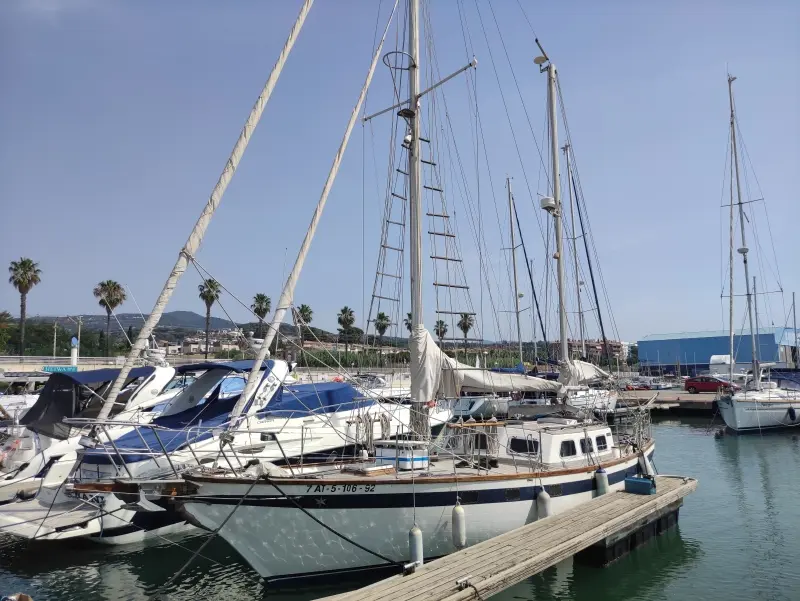MINI-62 engine installation on Belliure 35 cruising sailboat — изображение 2