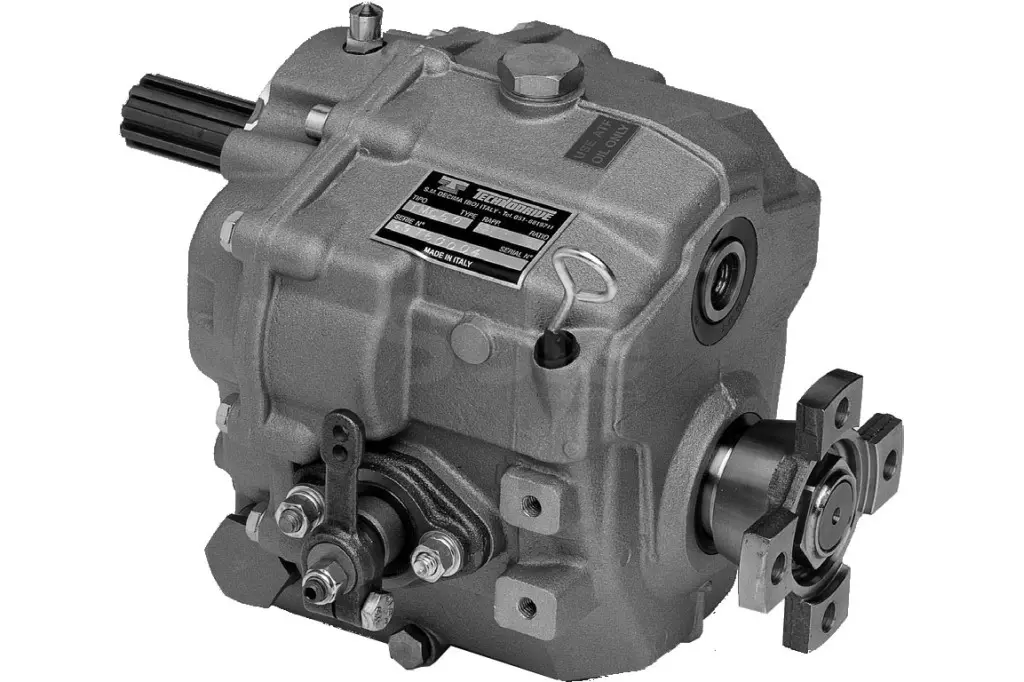 soleadvance-mechanical-gearbox-technodrive-tmc60p-for-marine-engine