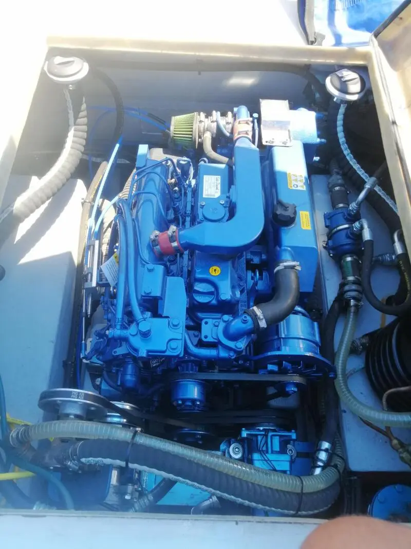 SK-60 Solé engine installed in traditional fishing boat — изображение 3