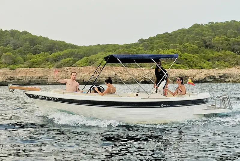 Repowering of Phaeax boat with MINI-44 engine in Menorca — изображение 3
