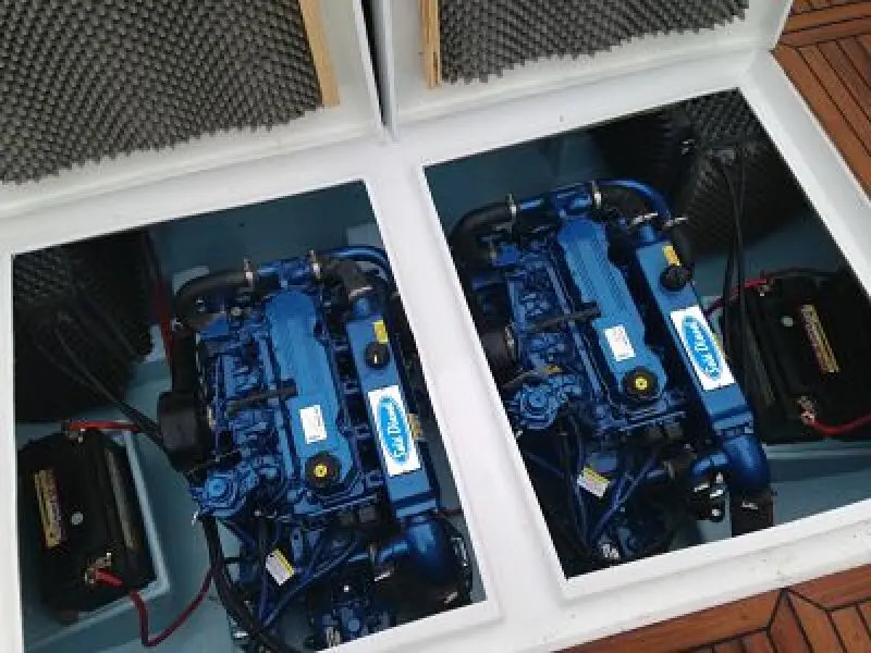 MINI-62 engine mounted in Llaut pleasure boat — изображение 3