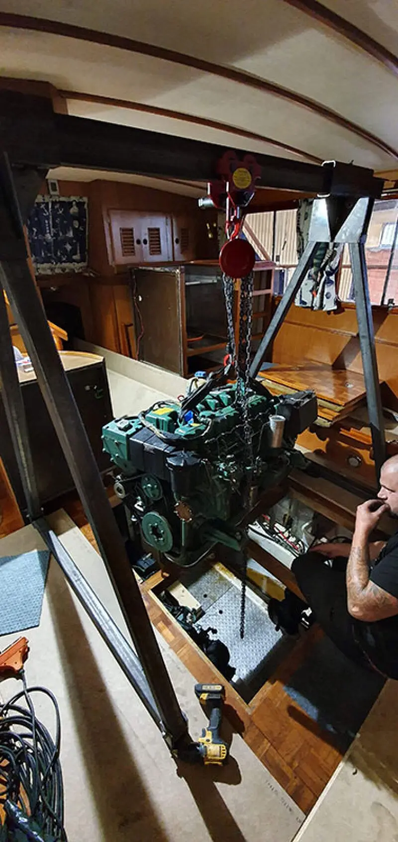 Repowering with SM-103 engines on the Searanger 38 — изображение 4