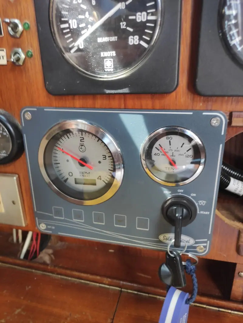 MINI-62 engine installation on Belliure 35 cruising sailboat — изображение 5